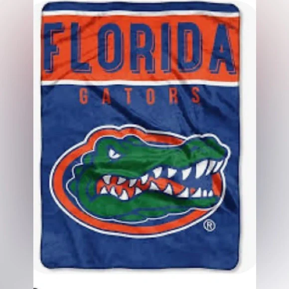 Northwest NCAA Florida Gators 50-Inch-by-60-Inch Micro Raschel Throw - Picture 3 of 8